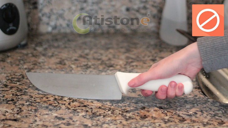 خط و خش روی صفحه کورین